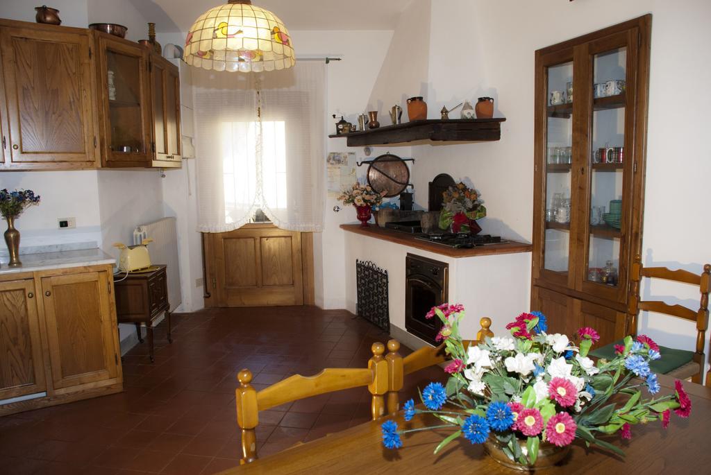 Anacleto Apartman Collodi Szoba fotó